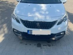 Alb Utilizat 2018 Peugeot 2008 SUV | 9.500 EUR (Preț OK)