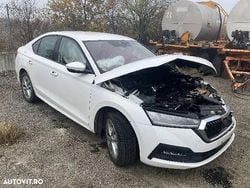 Culoarealb Utilizat 2023 Skoda Octavia Ambition Berlinǎ | 6.500 EUR