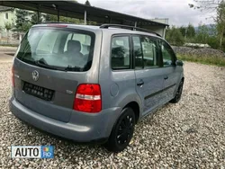 Utilizat 2004 VW Touran Monovolum | 1.500 EUR (Preț bun)