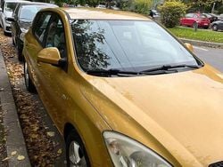 Culoaregalbeuriu Utilizat 2007 Kia Ceed EX Hatchback | 2.700 EUR (Scump)