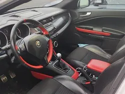 Alb Utilizat 2011 Alfa Romeo Giulietta Distinctive Hatchback | 5.250 EUR