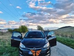Culoaregri Utilizat 2014 Opel Astra Edition Break | 4.000 EUR (Preț bun)