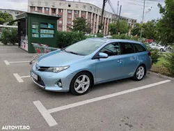 Culoarealbastru Utilizat 2015 Toyota Auris Hybrid Sol Break | 9.000 EUR (Preț OK)