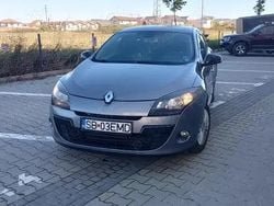 Gri Utilizat 2011 Renault Mégane III Hatchback | 4.900 EUR (Puțin scump)