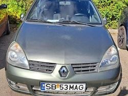Culoaregri Utilizat 2006 Renault Symbol Berlinǎ | 2.300 EUR (Preț bun)