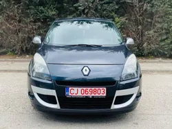 Gri Utilizat 2012 Renault Scénic III Dynamique Monovolum | 4.900 EUR (Preț bun)
