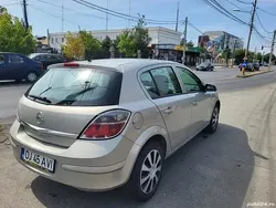 Gri Utilizat 2009 Opel Astra Hatchback | 2.750 EUR (Preț OK)