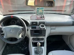 Negru Utilizat 2006 Mercedes 220 Break | 5.000 EUR (Preț bun)