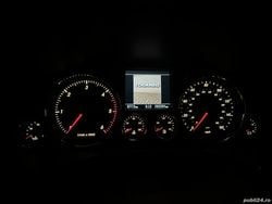 Albastru Utilizat 2005 VW Touareg SUV | 2.350 EUR (Super Preț)