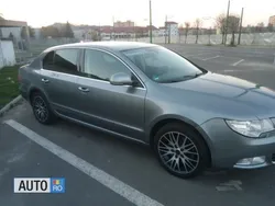 Gri Utilizat 2009 Skoda Superb Berlinǎ | 8.100 EUR (Scump)