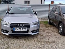 Culoareargint Utilizat 2016 Audi A3 Sportback Attraction Hatchback | 9.450 EUR (Preț OK)