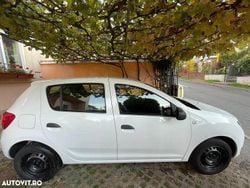 Culoarealb Utilizat 2015 Dacia Sandero Hatchback | 5.100 EUR (Preț OK)