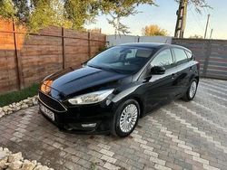 Negru Utilizat 2016 Ford Focus Hatchback | 7.300 EUR (Preț OK)