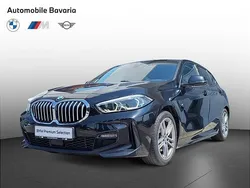Black sapphire metallic metalizat Utilizat 2022 BMW 118 Comfort Edition Hatchback | 24.660 EUR (Preț OK)