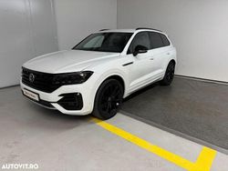 Culoarealb Utilizat 2020 VW Touareg Style SUV | 42.900 EUR (Scump)