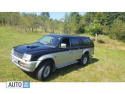 Negru Utilizat 2000 Mitsubishi L200 Pickup | 2.850 EUR