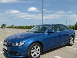 Albastru Utilizat 2010 Audi A4 Berlinǎ | 5.490 EUR (Preț bun)