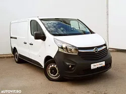 Alb Utilizat 2017 Opel Vivaro Van | 10.990 EUR (Super Preț)
