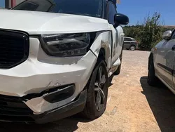 Alb Utilizat 2019 Volvo XC40 R-Design SUV | 12.500 EUR
