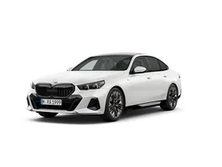 Mineral white metallic metalizat Utilizat 2024 BMW 540 Comfort Edition Berlinǎ | 79.836 EUR