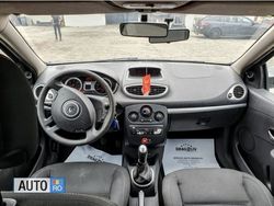 Alb Utilizat 2010 Renault Clio II Berlinǎ | 2.999 EUR (Scump)