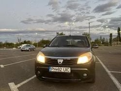 Utilizat 2008 Dacia Sandero Hatchback | 1.790 EUR (Preț bun)
