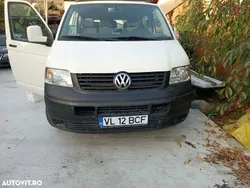 Alb Utilizat 2006 VW T5 Van | 6.111 EUR