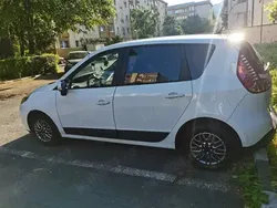Alb Utilizat 2010 Renault Scénic III Monovolum | 3.350 EUR (Preț OK)