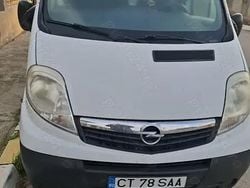 Alb Utilizat 2010 Opel Vivaro Van | 4.350 EUR (Super Preț)