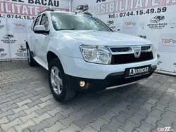 Alb Utilizat 2011 Dacia Duster Lauréate SUV | 6.990 EUR (Preț OK)