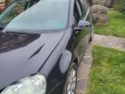 Culoarenegru Utilizat 2006 VW Golf V Comfortline Hatchback | 2.490 EUR