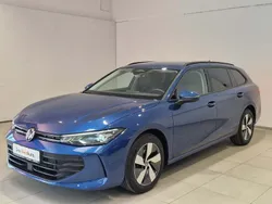 Albastru mediu normal Utilizat 2024 VW Passat | 33.650 EUR