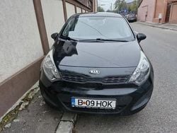 Utilizat 2014 Kia Rio Hatchback | 3.950 EUR (Preț bun)