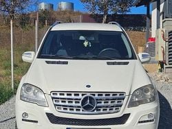 Culoarealb Utilizat 2010 Mercedes ML350 SUV | 7.800 EUR (Preț OK)