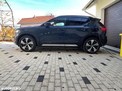 Culoarealbastru Utilizat 2022 Volvo XC40 Plus SUV | 42.999 EUR (Puțin scump)