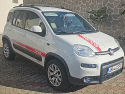 Alb Utilizat 2014 Fiat Panda 4x4 Rock Hatchback | 8.250 EUR