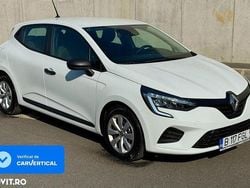 Culoarealb Utilizat 2023 Renault Clio V SE Hatchback | 9.900 EUR (Preț OK)