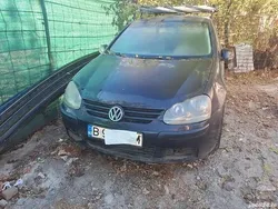 Utilizat 2004 VW Golf V Hatchback | 950 EUR (Super Preț)