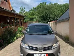 Gri Utilizat 2014 Toyota Verso Comfort Monovolum | 6.500 EUR