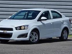 Negru Utilizat 2012 Chevrolet Aveo Berlinǎ | 3.150 EUR