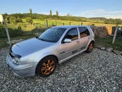 Gri Utilizat 2001 VW Golf IV Hatchback | 1.300 EUR (Preț OK)