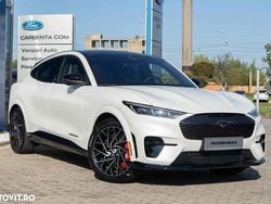 Culoarealb Utilizat 2024 Ford Mustang Mach-E SUV | 54.074 EUR