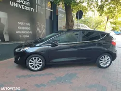 Negru Utilizat 2018 Ford Fiesta Titanium Hatchback | 9.499 EUR (Scump)