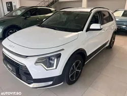 Alb Utilizat 2023 Kia Niro Comfort SUV | 30.101 EUR (Scump)
