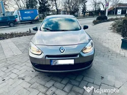Utilizat 2011 Renault Fluence Berlinǎ | 3.990 EUR