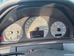 Utilizat 2000 Mercedes 220 Berlinǎ | 3.200 EUR