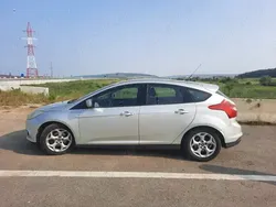 Gri Utilizat 2012 Ford Focus Hatchback | 3.400 EUR (Preț bun)