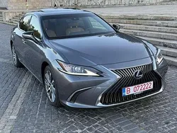 Culoaregri Utilizat 2021 Lexus ES300H Luxury Line Berlinǎ | 29.990 EUR (Preț OK)