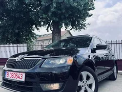 Negru Utilizat 2016 Skoda Octavia Elegance Break | 9.750 EUR (Super Preț)