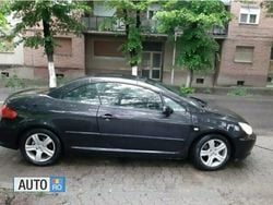 Negru Utilizat 2004 Peugeot 307 CC Cabrio | 2.500 EUR